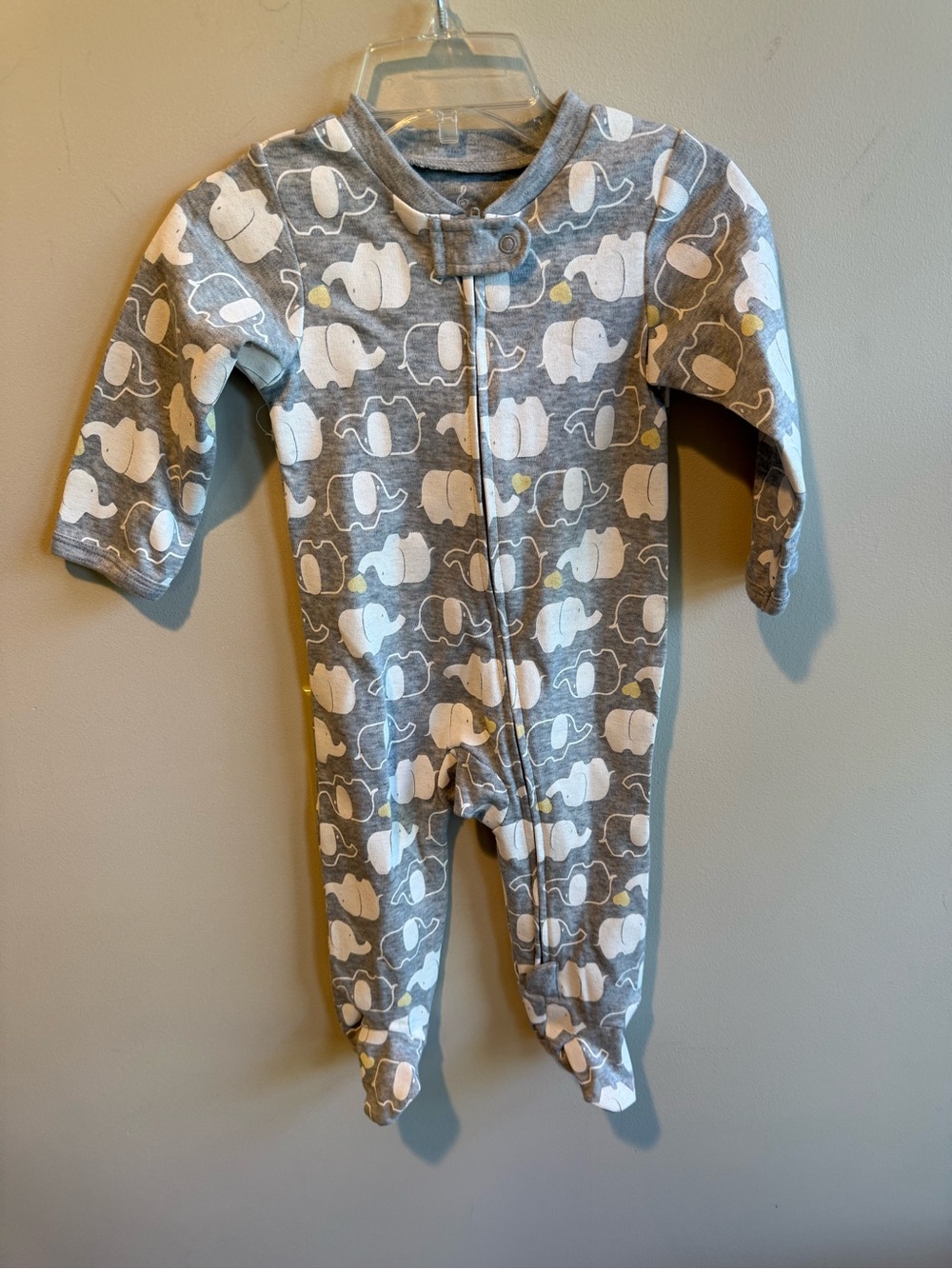 Lullaby Lane Gray with White Elephants Footed Sleeper, size 12 months
